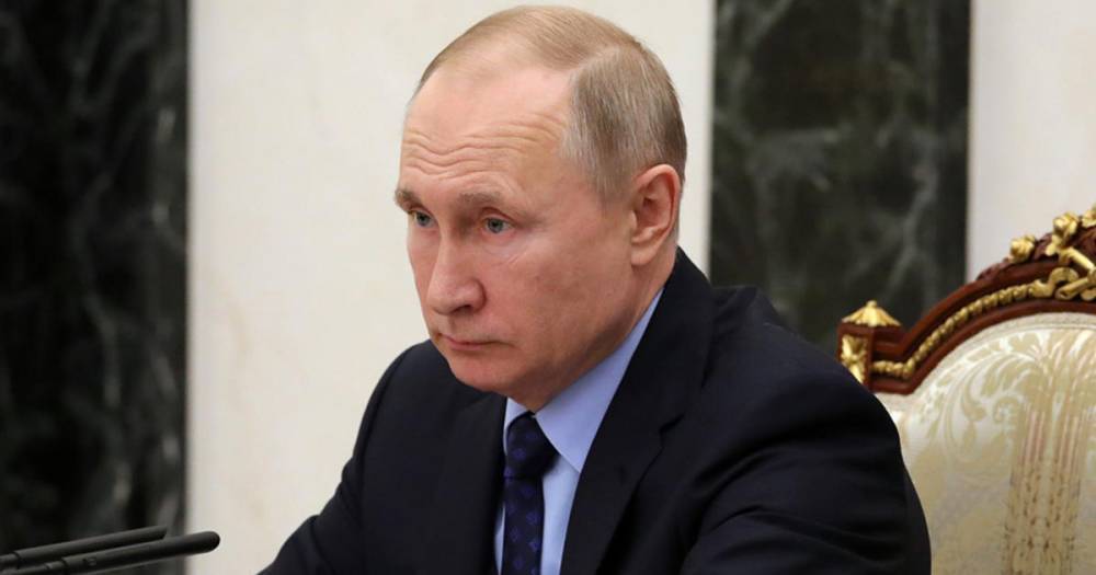 Путин предложил увеличить пособия по безработице до 12 тыс. рублей