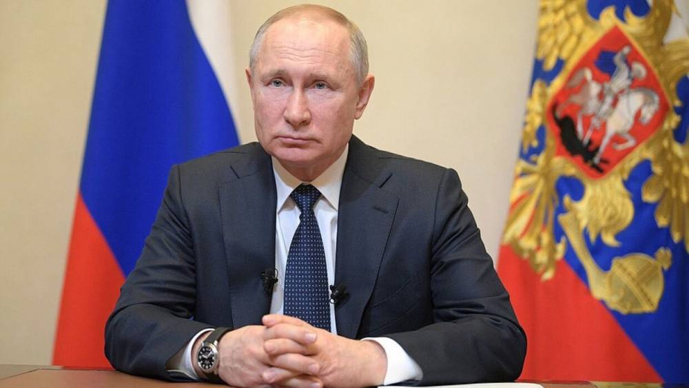 Путин предложил выплачивать имеющим право на маткапитал семьям по 5 тыс. рублей в месяц