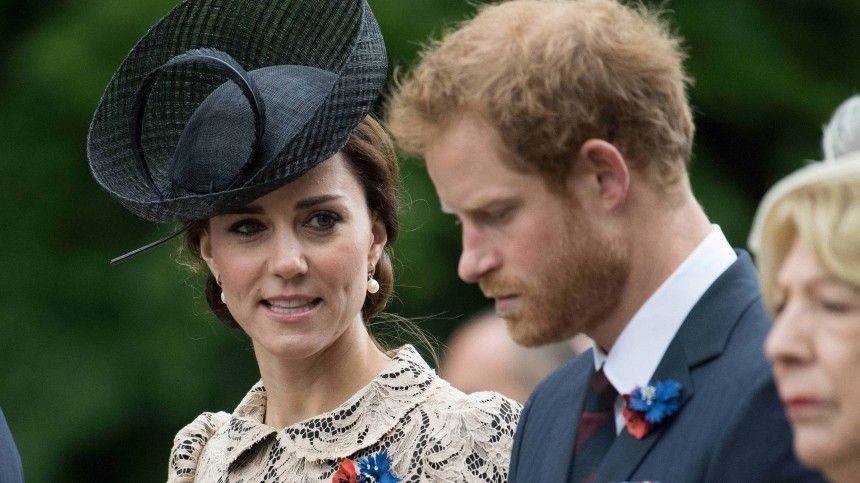 Кейт Миддлтон едва сдержала слезы при разговоре с принцем Гарри