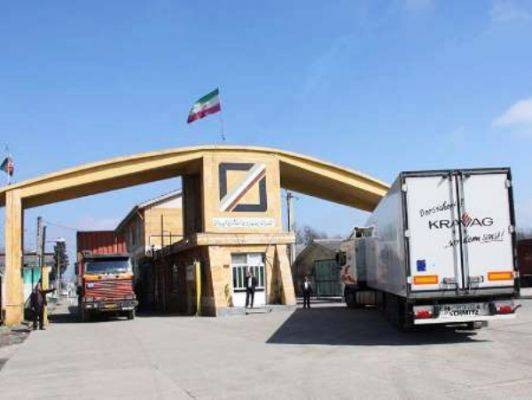 Азербайджан продлил закрытие границы с Ираном из-за пандемии коронавируса