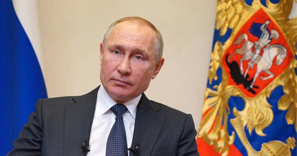 Путин подписал указ о переносе даты голосования по Конституции