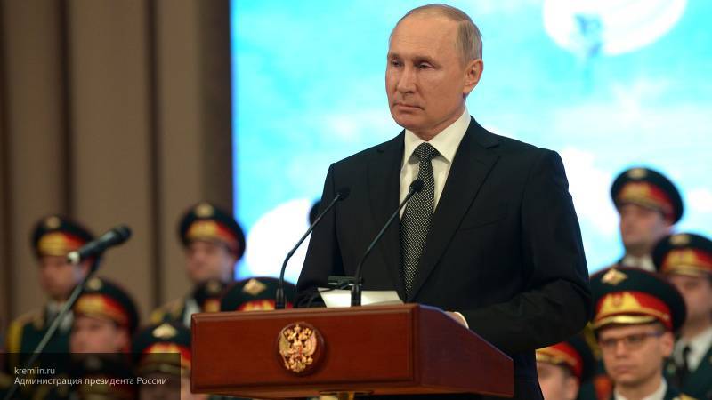 Путин принял решение отменить визит в Санкт-Петербург 26 марта