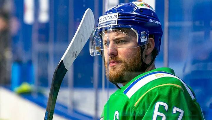 Шведский хоккеист Линус Умарк покидает "Салават Юлаев"