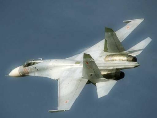 Истребитель Су-27 пропал с экранов радаров над Черным морем при проведении плановых полетов
