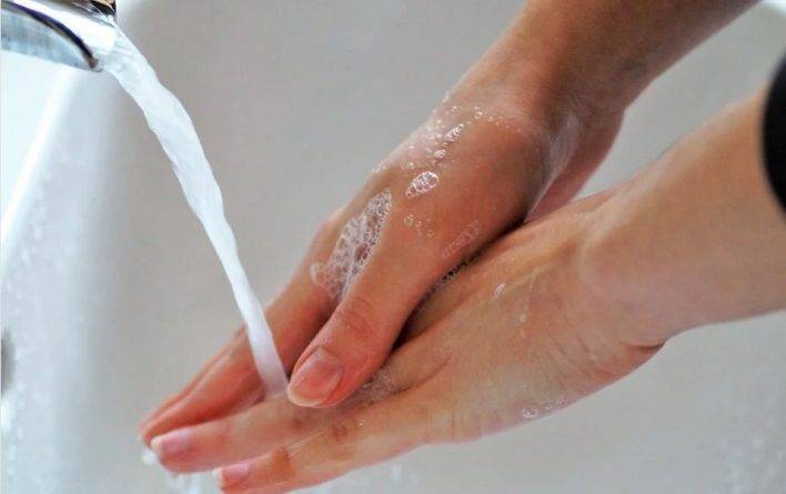 Почему мыло, антисептик и теплая вода помогают в борьбе с коронавирусом