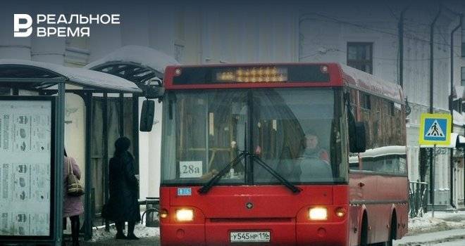 Жителям Казани вернули забытые в автобусах водительские права, паспорт и продукты