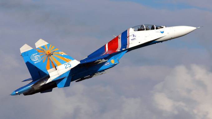 В Черное море упал истребитель Су-27
