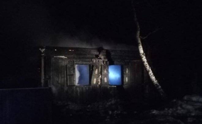 В Башкирии при пожаре в частном доме погибли двое мужчин