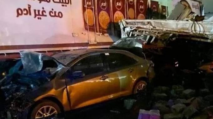 В Египте грузовик протаранил 14 машин: погибли 16 человек и 15 человек получили травмы