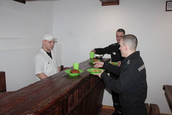 В кузбасской колонии открылось кафе для осуждённых