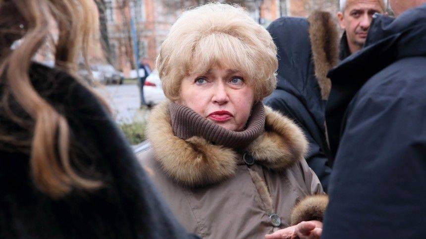 Мать Ксении Собчак госпитализирована в Коммунарку