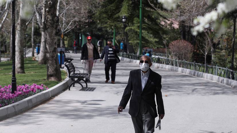 В Иране запретили поездки внутри страны из-за коронавируса
