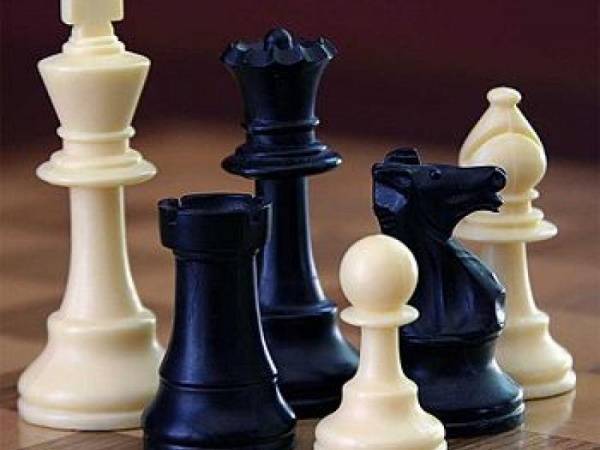 Турнир претендентов на мировую шахматную корону, проходящий в Екатеринбурге, приостановлен