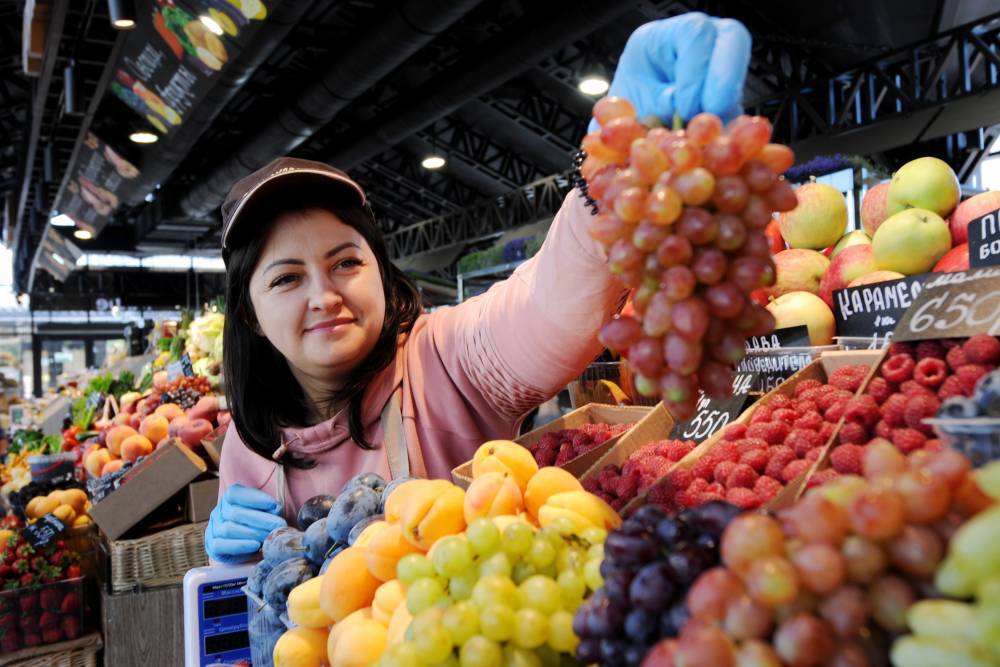 Продовольственные рынки в Москве продолжат работу