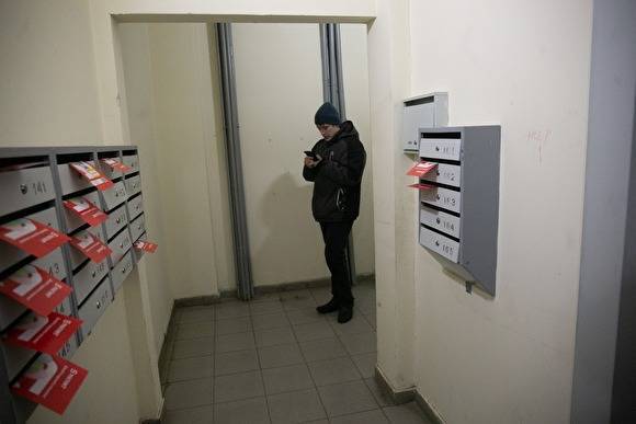 Свердловский штаб рассказал, как часто люди доносят на вернувшихся из-за границы соседей