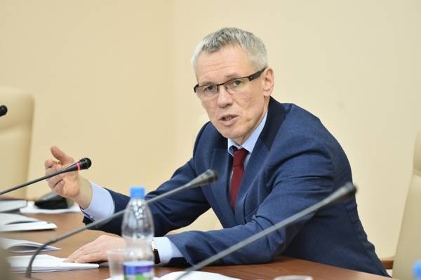 «Единая Россия» в Коми перешла на 12-часовой рабочий день в связи с режимом повышенной готовности