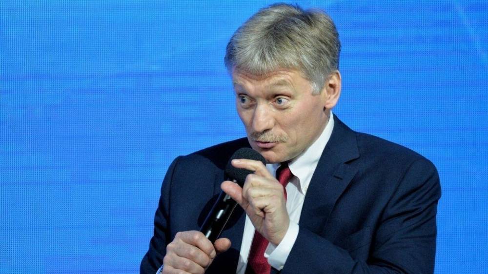 Песков разъяснил инициативу Путина взимать 13% с доходов от вкладов