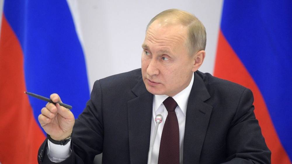 Путин назвал сохранение жизни и здоровья россиян важнейшей задачей