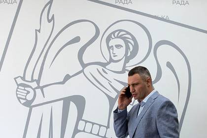 Кличко заявил о готовности Зеленского отменить приказ о VIP-палатах