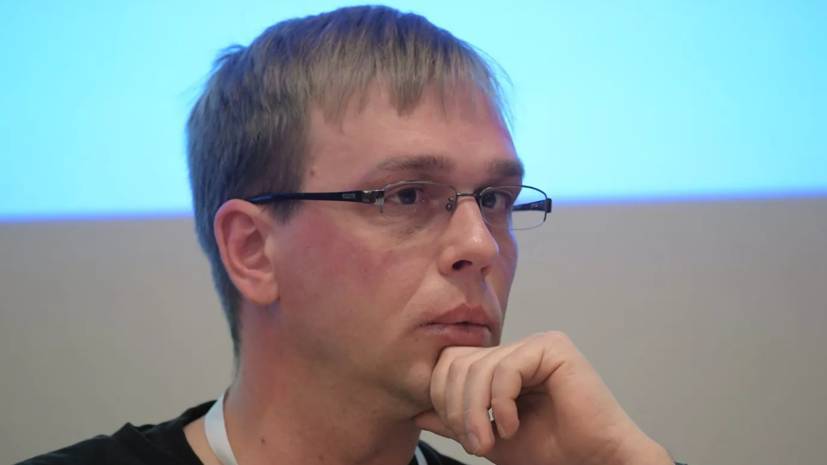 Суд в Москве продлил арест экс-полицейским по делу Голунова