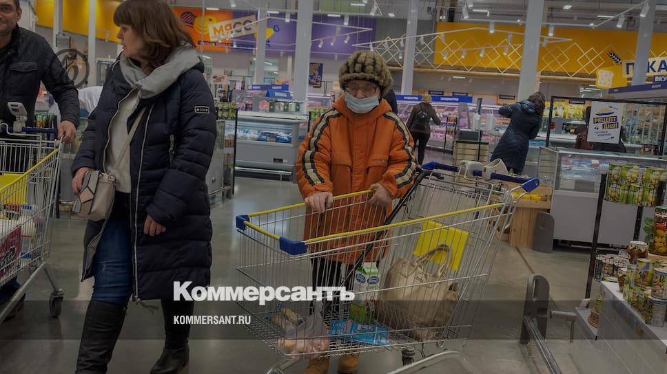 В Петербурге закроют все, кроме продуктовых магазинов и аптек