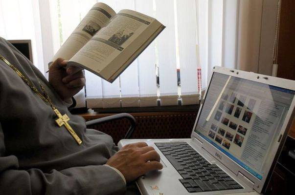 Шесть священников готовы к видеосвязи с верующими в «Одноклассниках»