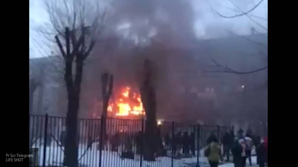 Видео с места взрыва в жилом доме в Магнитогорске появилось в Сети
