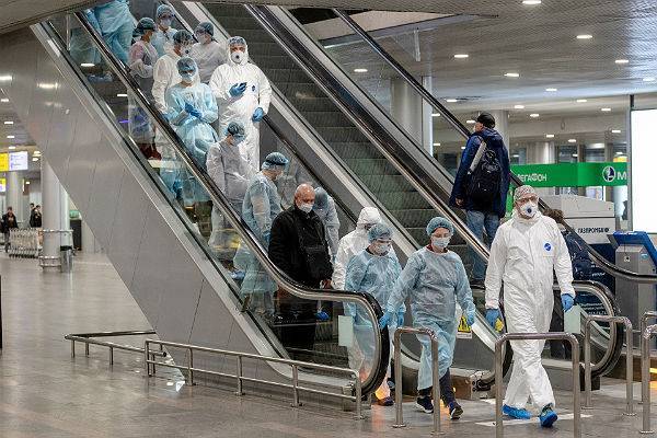 Вернувшихся в Россию людей ждет проверка на коронавирус в аэропортах