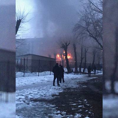 Жителей дома в Магнитогорске, где произошел взрыв газа, временно разместили в ближайшей школе