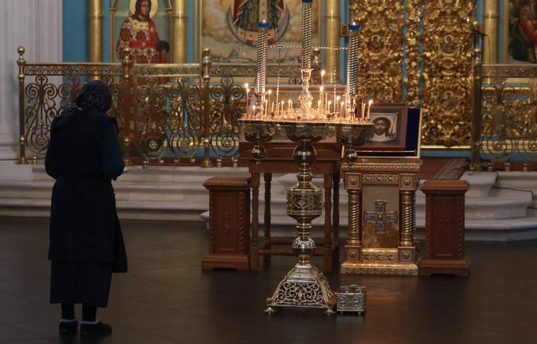 РПЦ считает незаконным запрет на посещение храмов в Петербурге