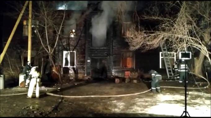 В пожаре в жилом доме Екатеринбурга погибли 7 человек