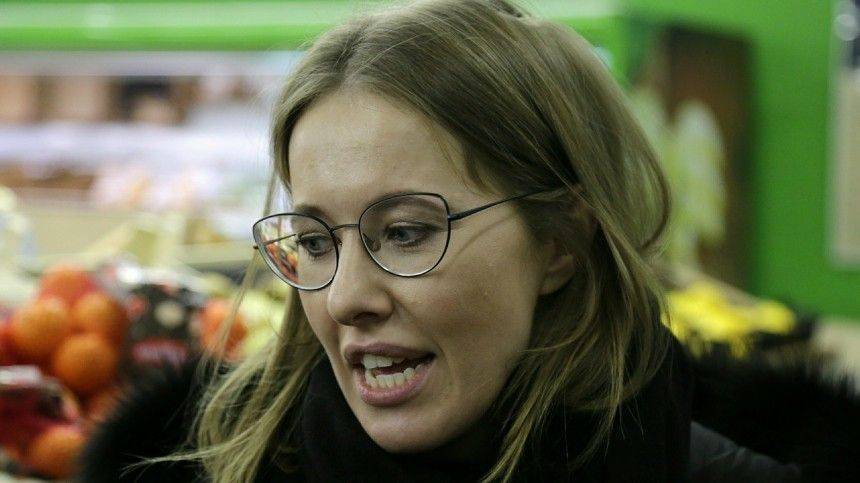 Видео: Ксения Собчак попрощалась с устрицами перед карантином