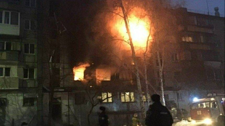 Режим ЧС введен в Магнитогорске после хлопка газа и пожара в пятиэтажке