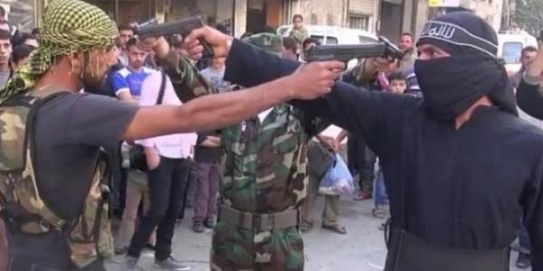 Протурецкие боевики устраивают локальные «перевороты» на севере Сирии