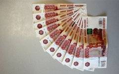 Каждая пятая компания в России намерена урезать зарплаты из-за кризиса