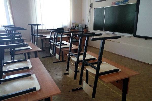 Российским школьникам могут продлить учебный год