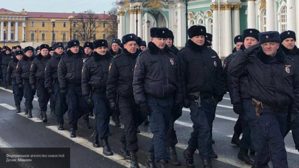 Полиция Петербурга начнет выявлять нарушителей карантина