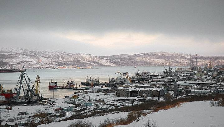 Экипажам судов из-за границы запретили сходить на берег в Мурманске и Кандалакше