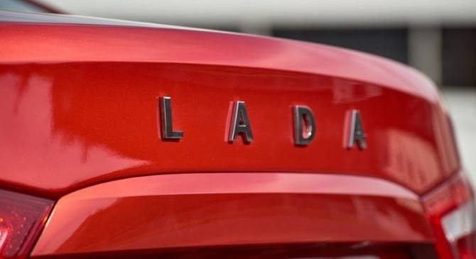 На сколько подорожают автомобили LADA с 1 апреля?