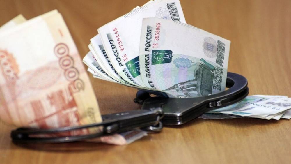 Судебный пристав в Тюмени присвоила 1,5 млн рублей, полученных от должников
