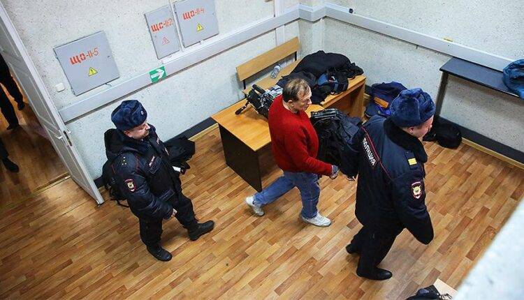 Обвиняемого в убийстве историка Соколова этапируют в Санкт-Петербург