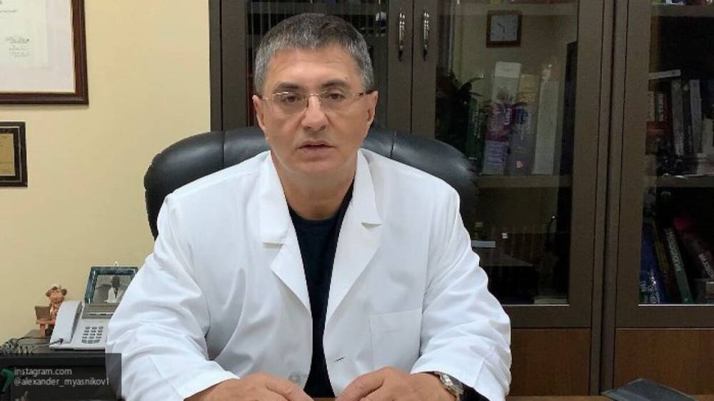 Доктор Мясников обратился к россиянам с призывом остановить коронавирус