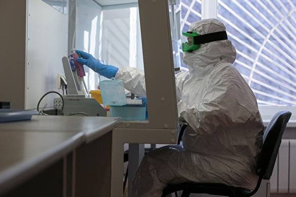 Как в лаборатории Челябинска делают анализы на коронавирус. Фоторепортаж
