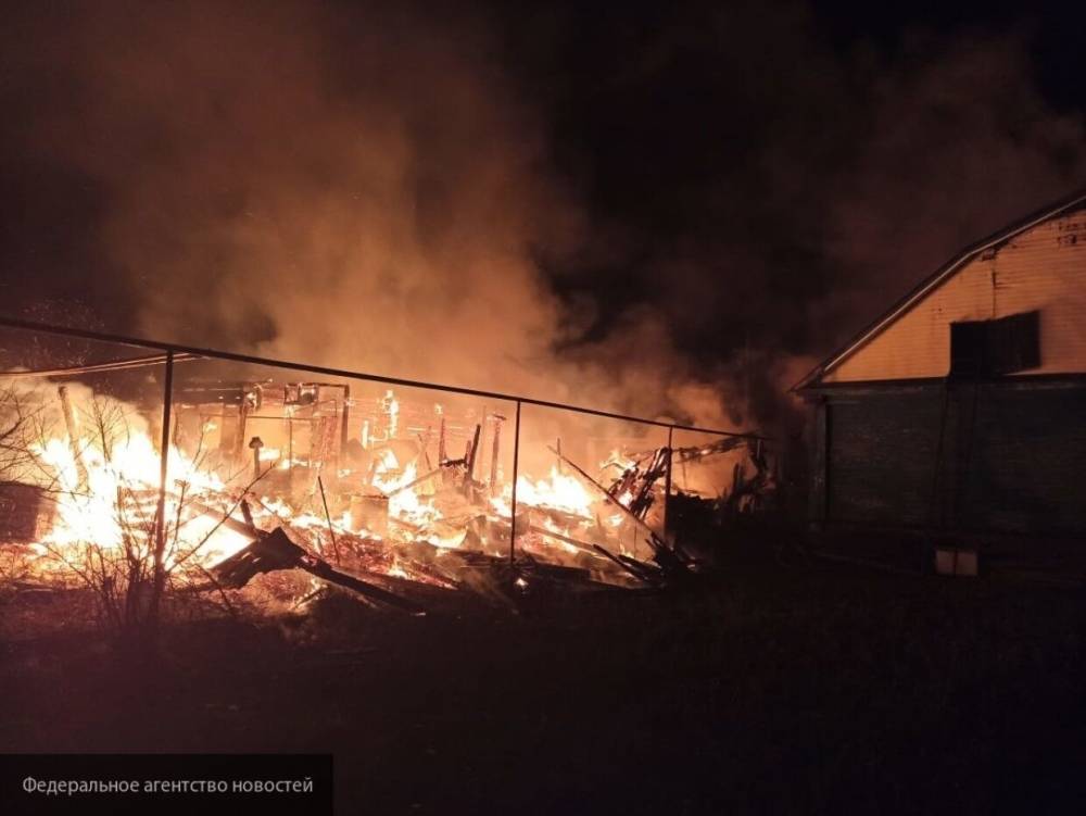 Добровольцы спасли 13 жителей Кузбасса во время пожара в юргинском селе