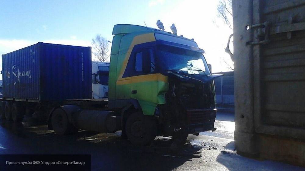ДТП с участием трех автомобилей под Курском унесло жизнь водителя "Нивы"