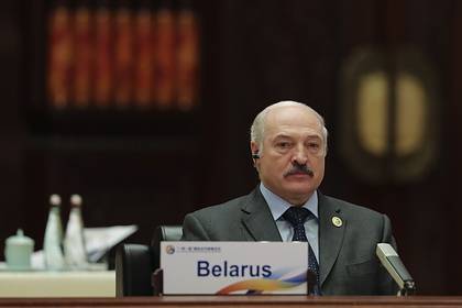 Лукашенко высказался о коронавирусе фразой «лучше умереть стоя»