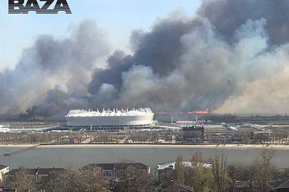 Российский город из-за горящего камыша заволокло дымом