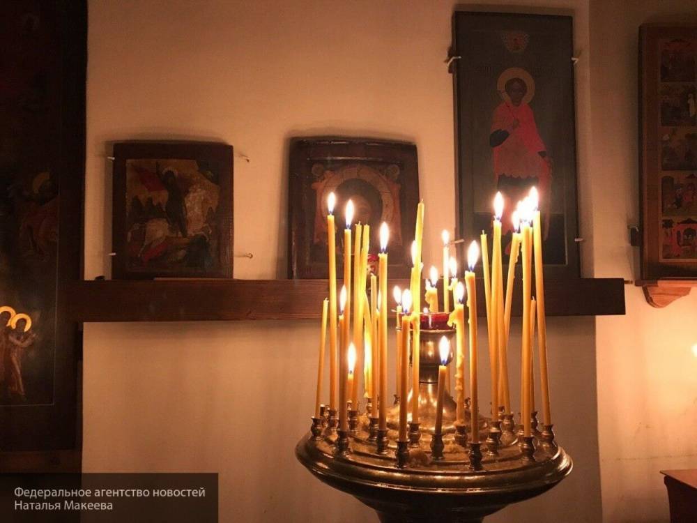 Петербуржцы смогут увидеть трансляцию службы в Соборе Владимирской иконы Божией матери