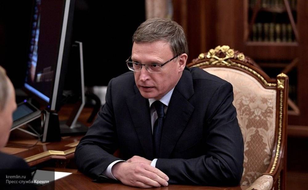 Губернатор Омской области рекомендовал гражданам две недели не выходить из дома