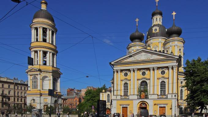 "Невские новости" в режиме онлайн транслируют службы из православных храмов